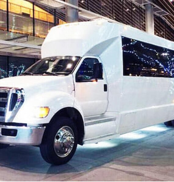 Things to Consider While Choosing a Party Bus Company