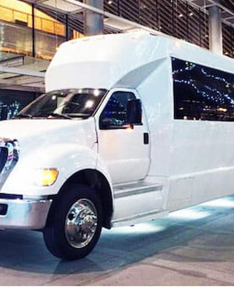 Things to Consider While Choosing a Party Bus Company